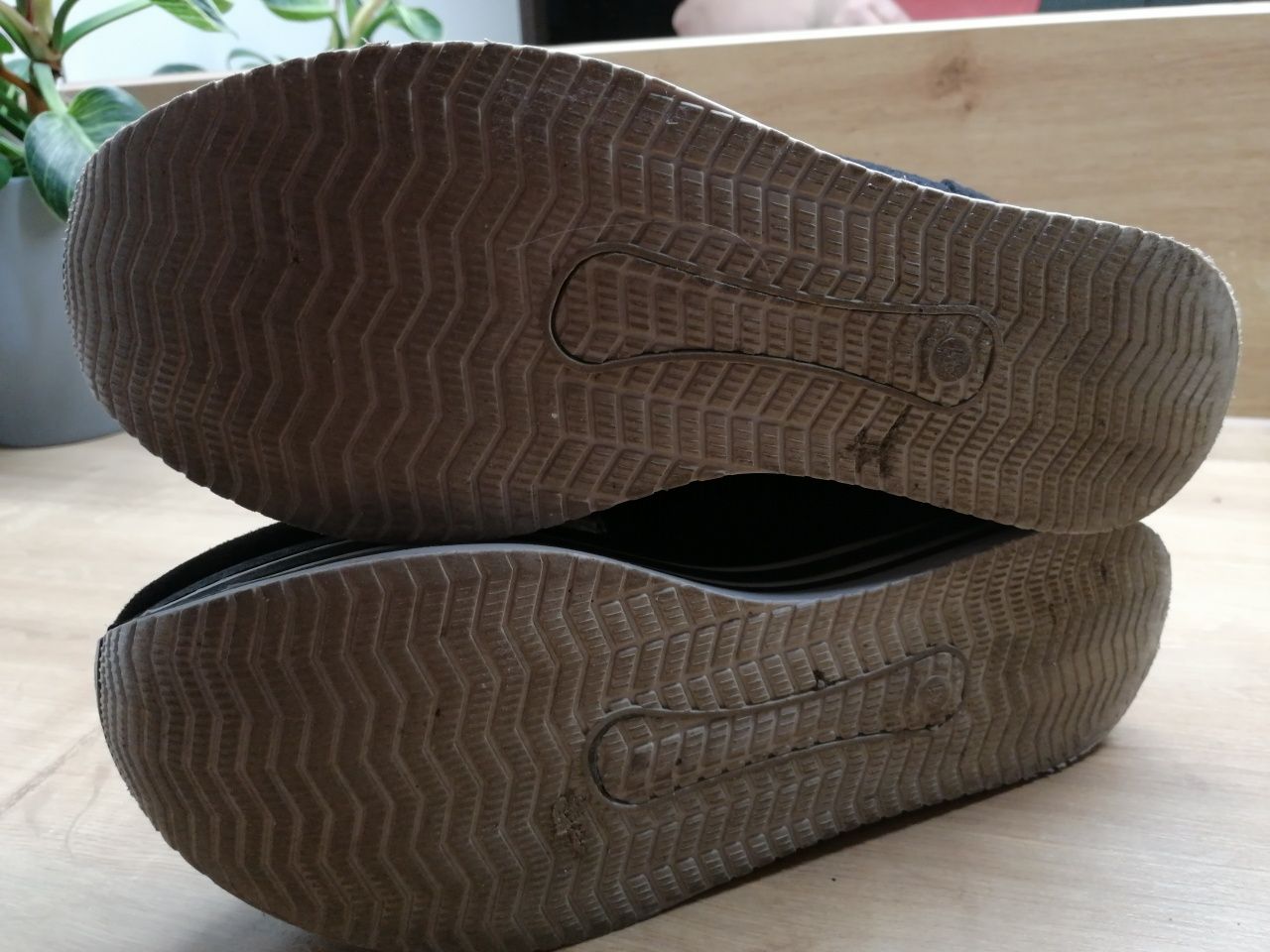 Buty na grubej podeszwie czarne 41 dł wkładki 26,5cm