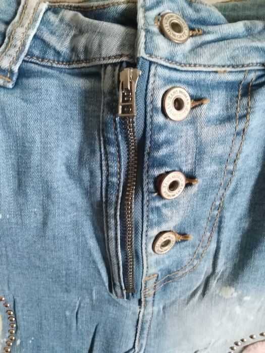 Levi's. Spodnie jeansowe damskie.