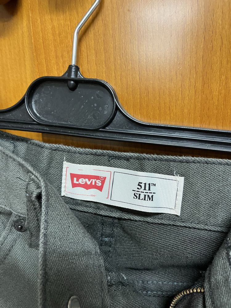calcas levis 511 slim W26