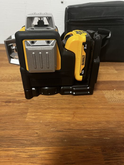 Sprzedam laser dewalt