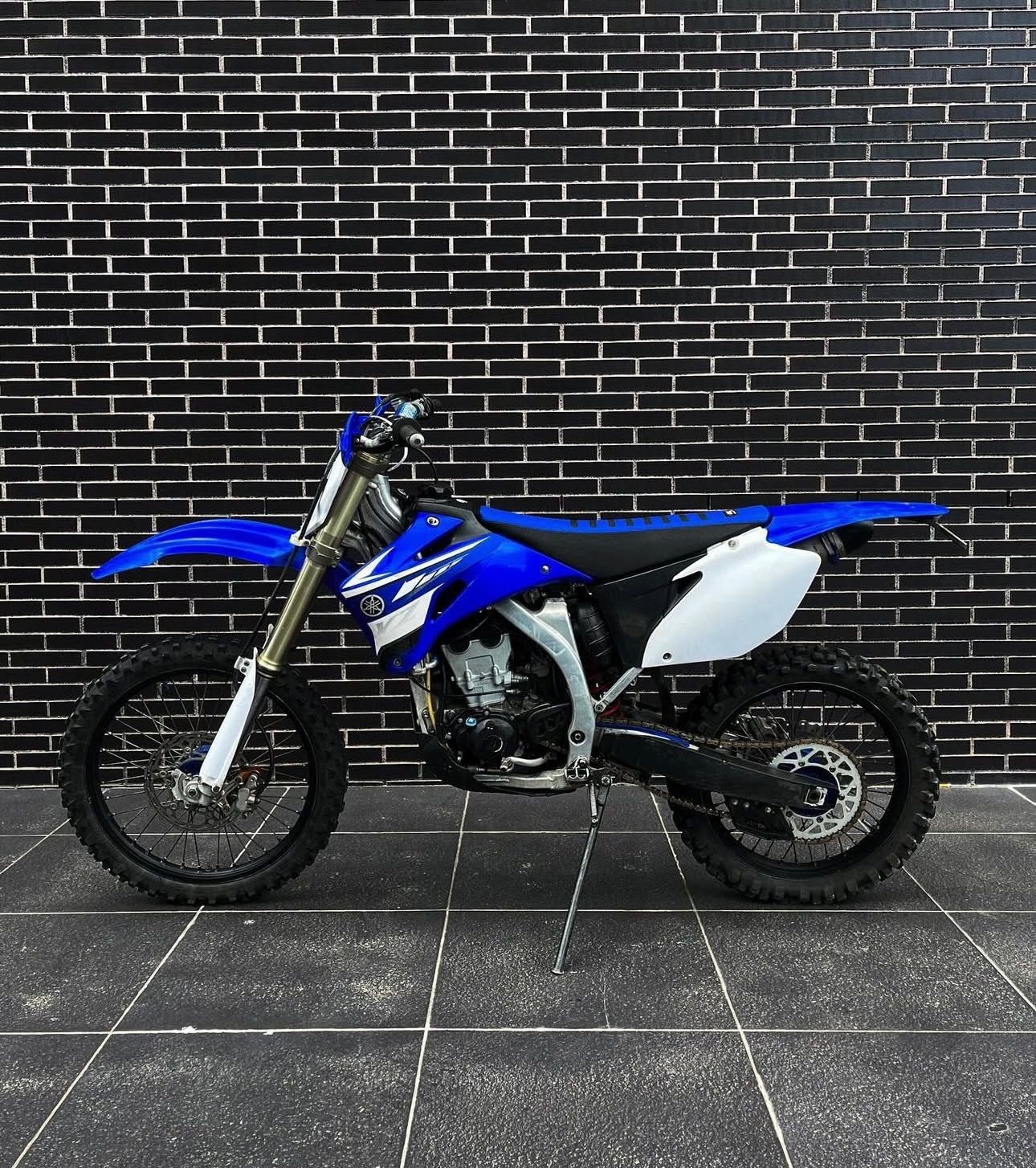 Yamaha YZ250F 2010 matriculada