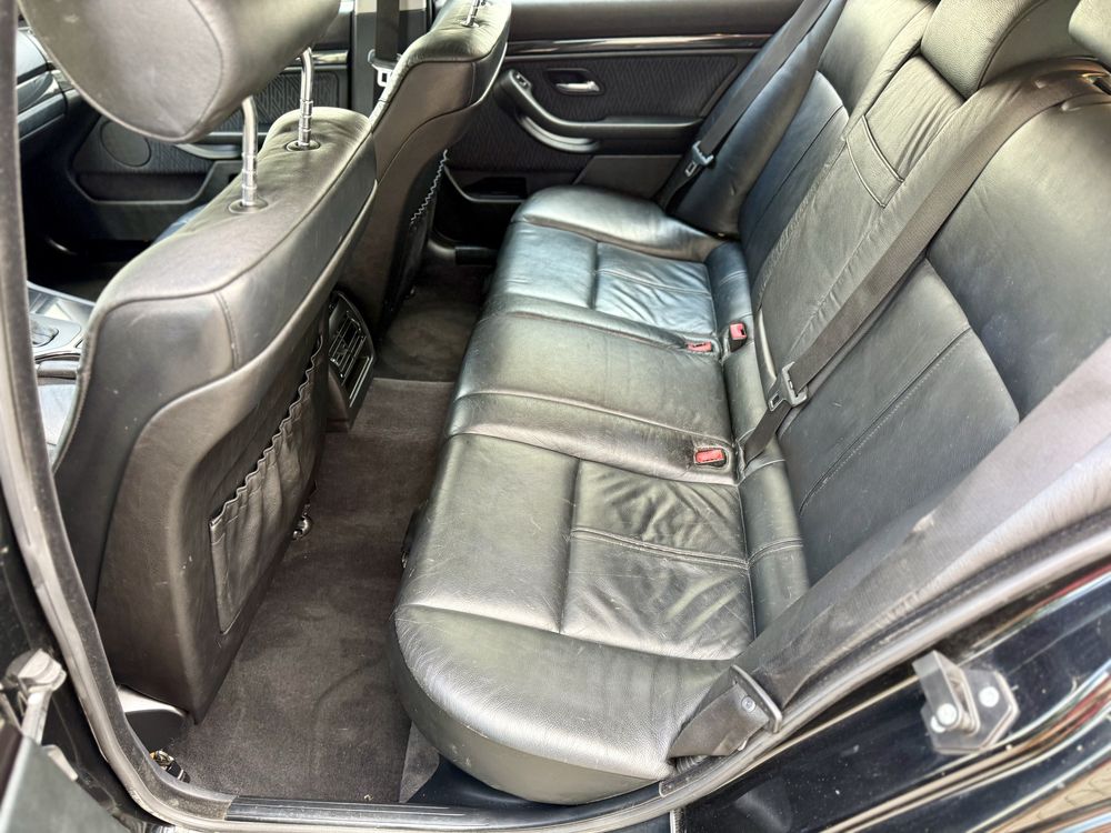 BMW e39 520i Automat  Oryginalny Stan BEZWYPADKOWY !