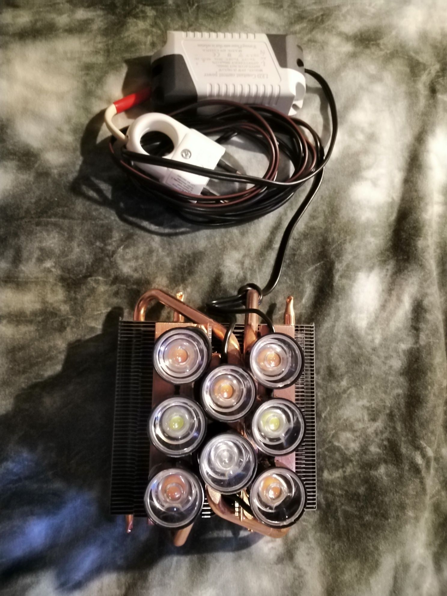 Lampa  do uprawy roślin GROW Full Spectrum  + soczewki 60 stopni