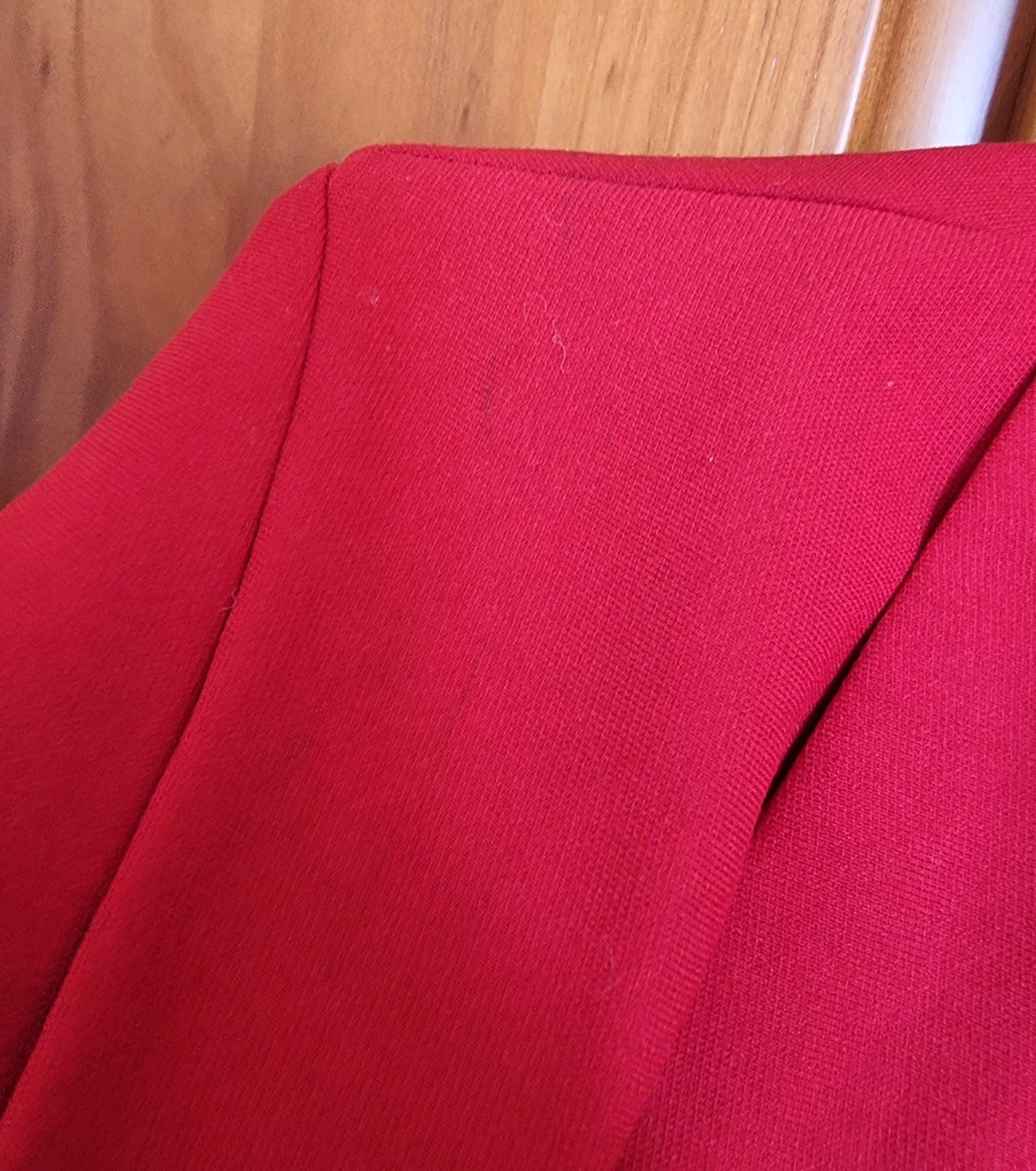 Blazer vermelho Bershka, tamanho S