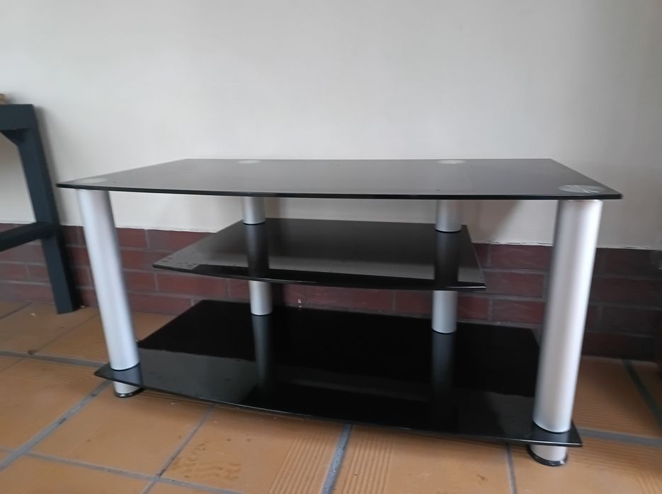 Stolik pod telewizor