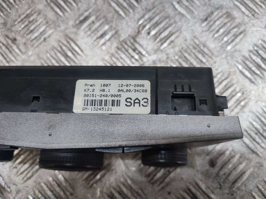 Opel Astra III H panel nawiewów klimatyzacji