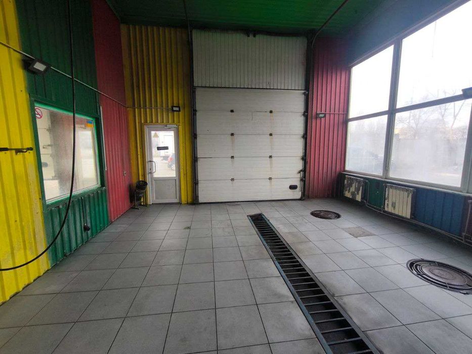 Без % Продаж автомийки 3 поста. Фасад Братиславська 54