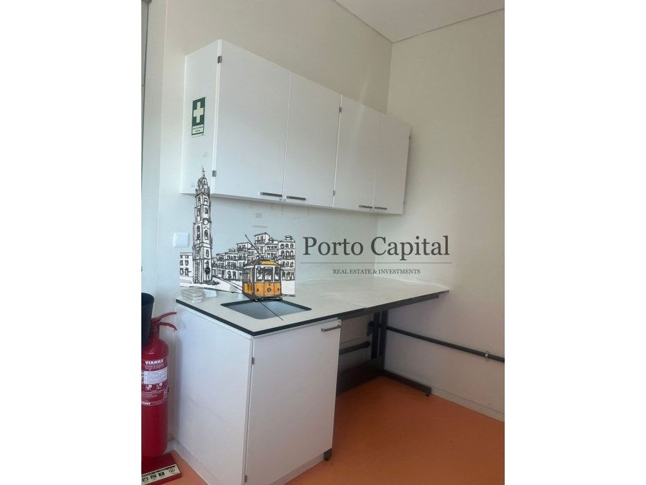 Escritório para arrendar no Bom Sucesso Porto