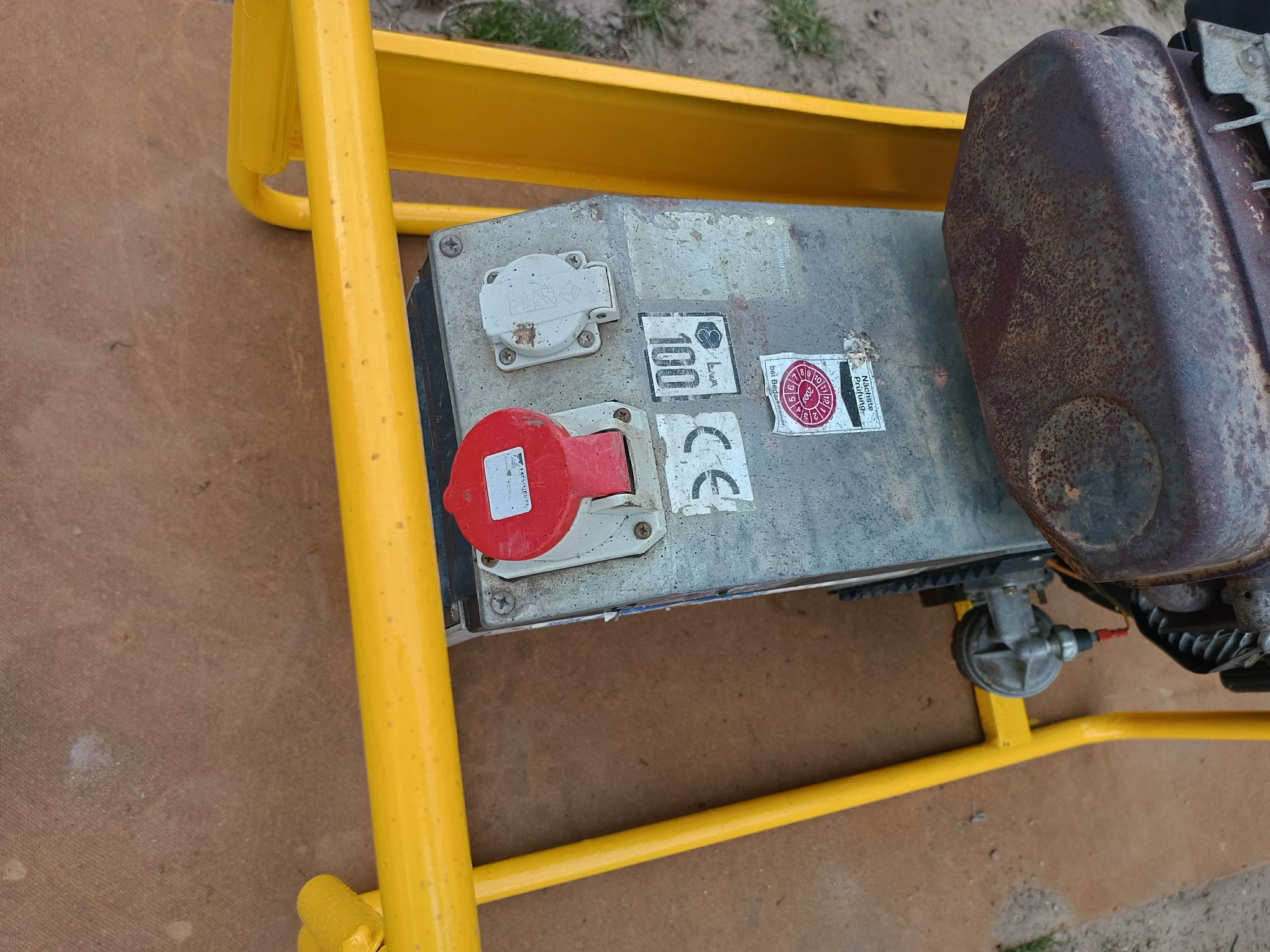 agregat prądotwórczy endress 8 KVA silnik briggs&stratton v2 16hp.