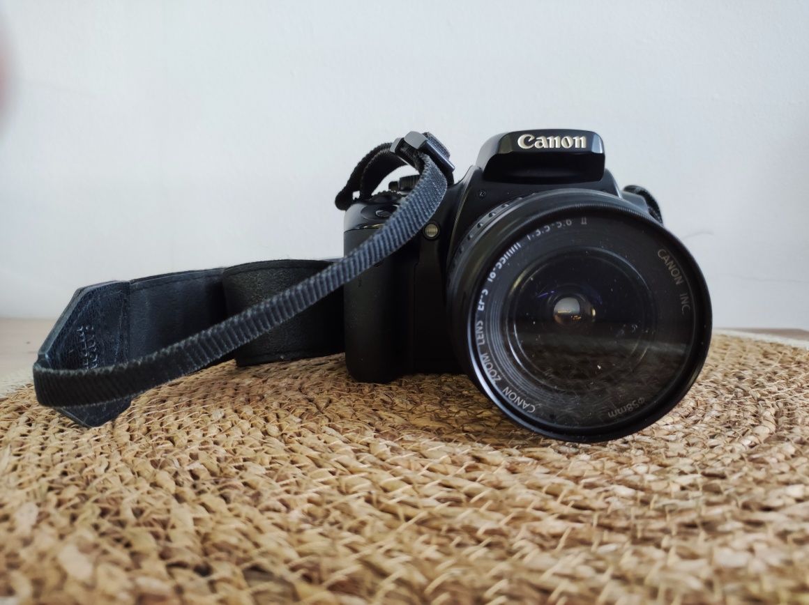 Canon 400D + obiektyw, karta pamięci i futerał