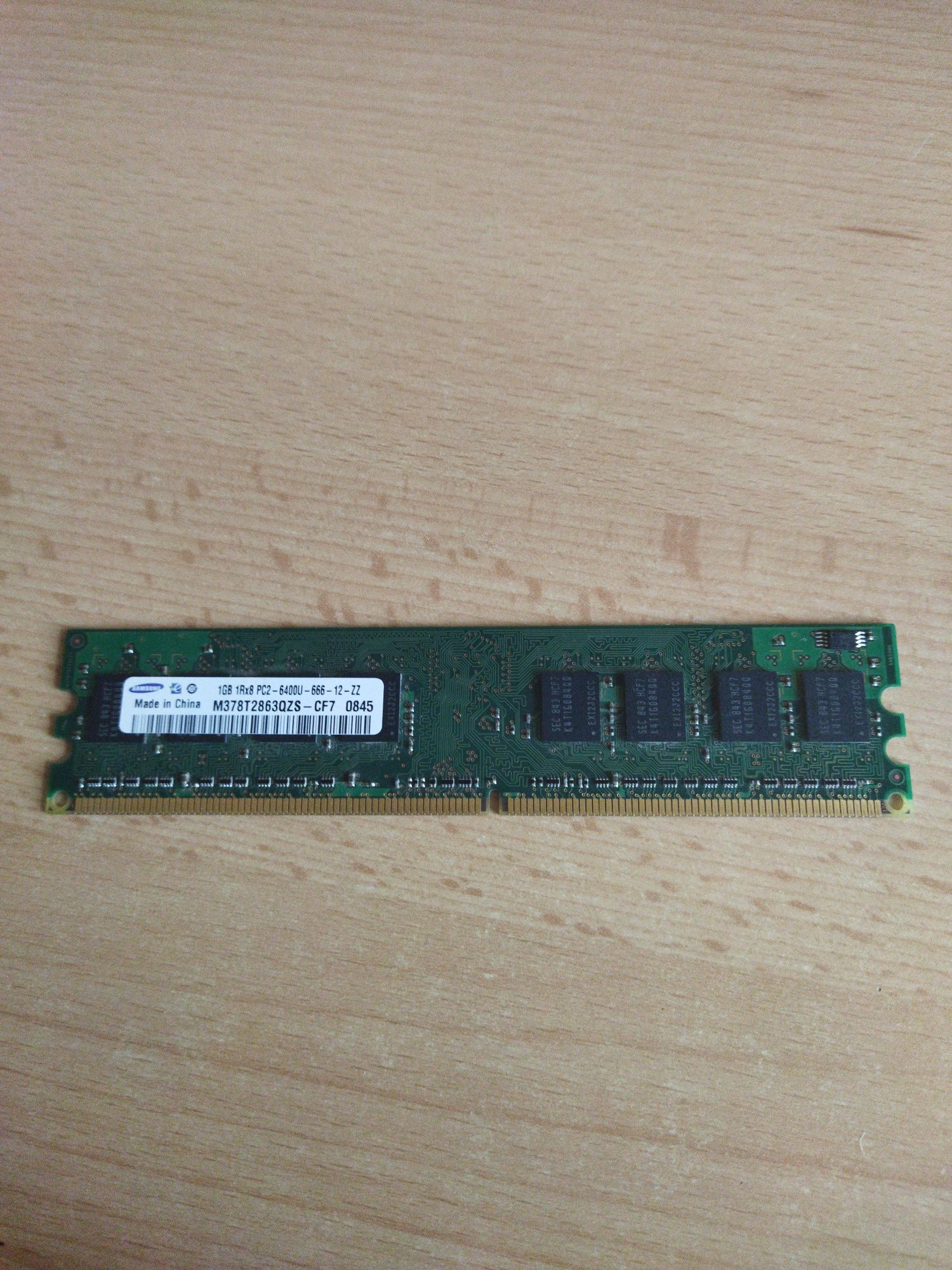 Оперативная память Samsung DDR2 1Gb M378T2863QZS-CF7