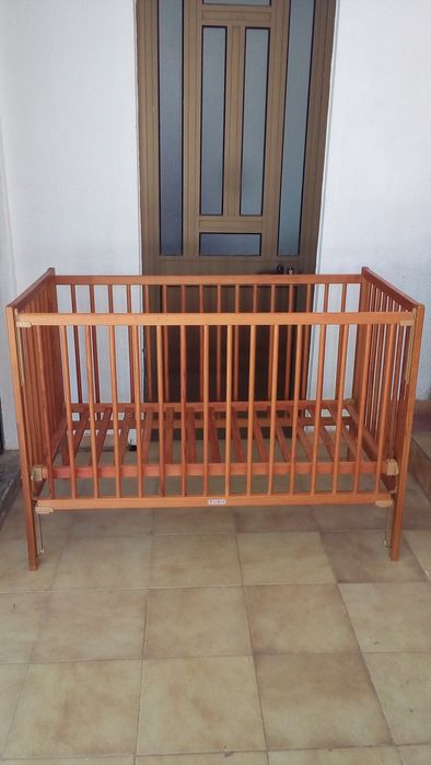 Berço de Bebé em Madeira