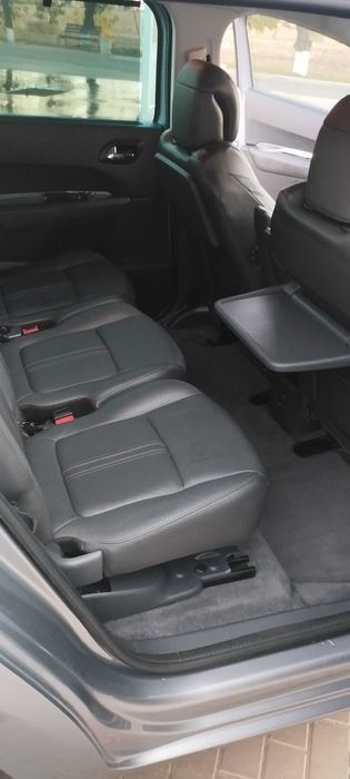 PEUGEOT 5008 Allure