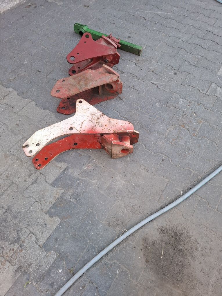 Mechanizm koła podporowego do pługa obrotowego ośka piasta