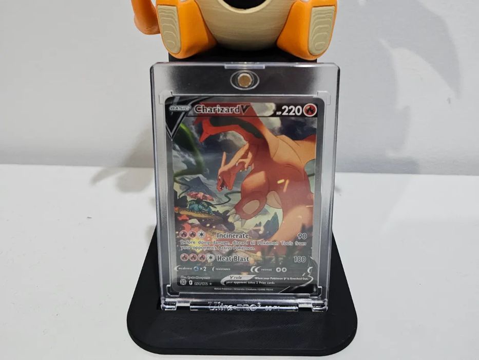 Suporte Pokeball UltraPro para Cartas Pokémon