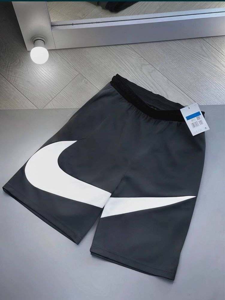 Шорты Nike big swoosh