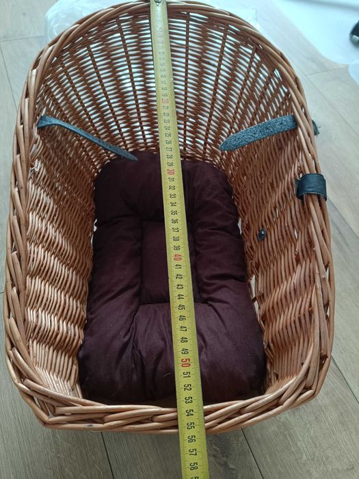 Kosz wiklinowy na rower dla psa z poduszką, transporter