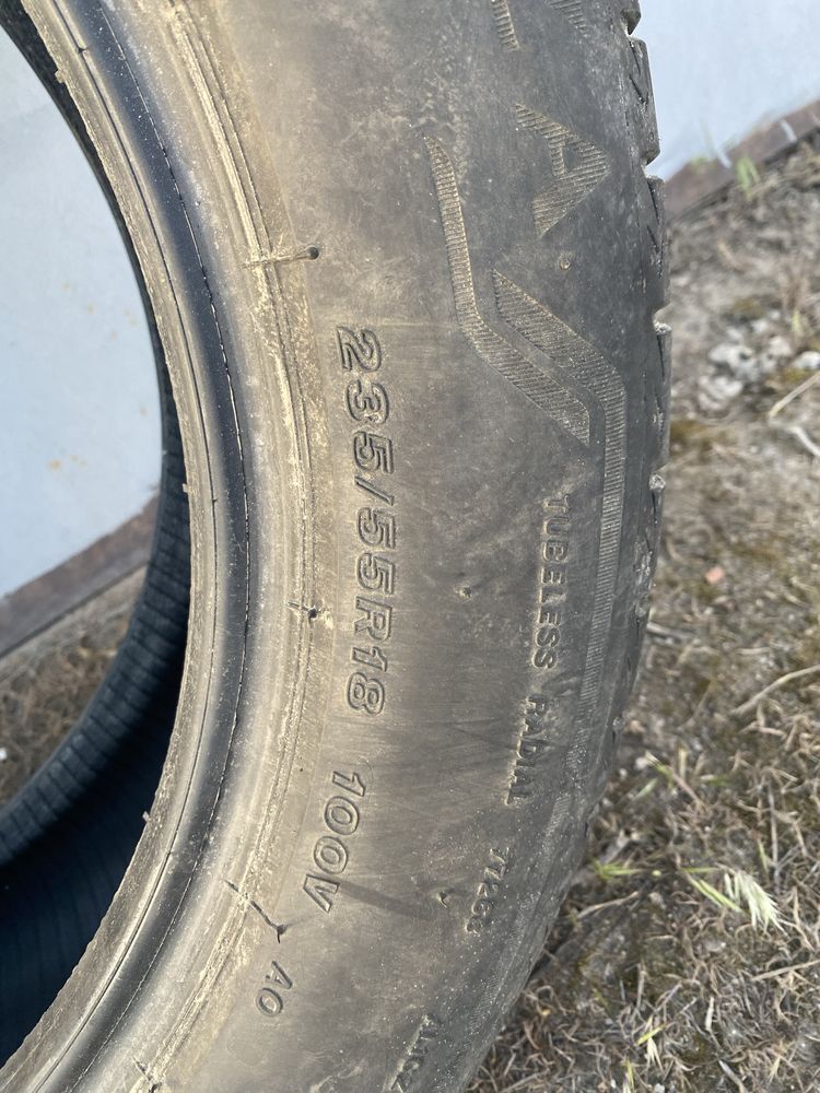 Продам резину Bridgestone 235 55 18