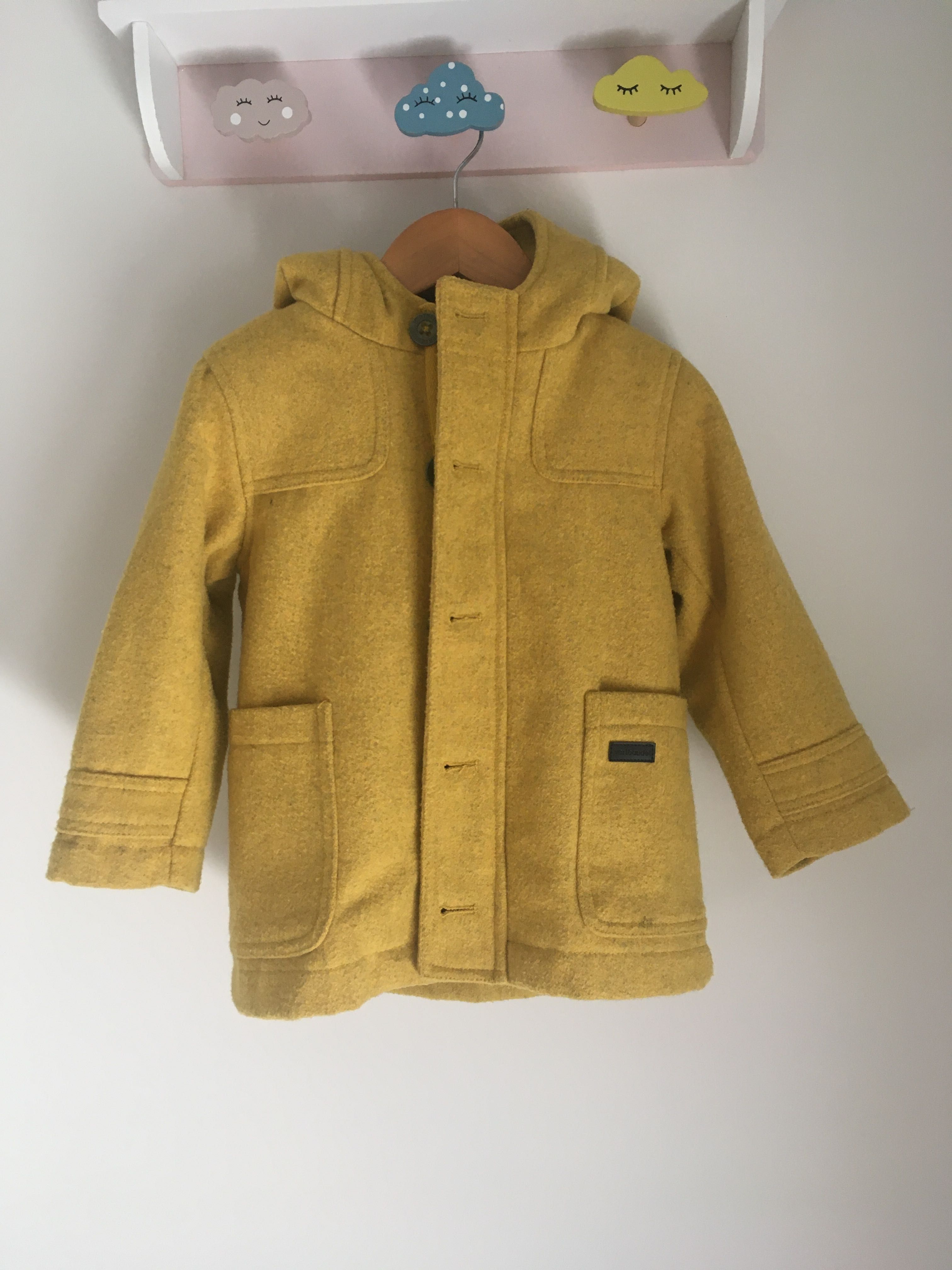 Casaco criança cor amarelo mostarda