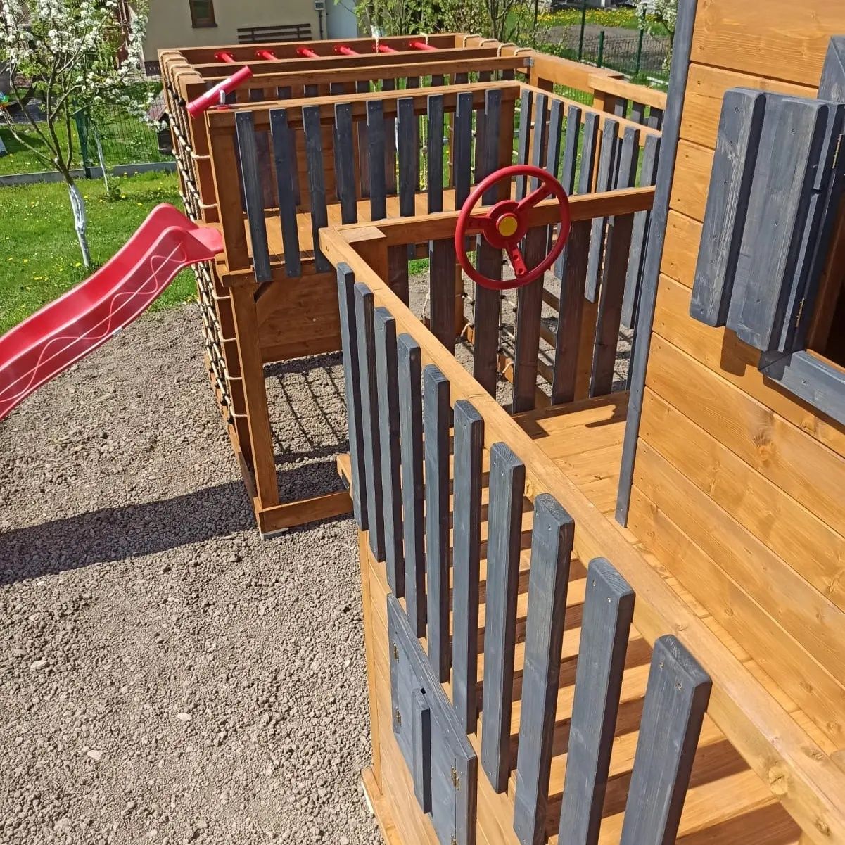 Ogromny drewniany plac zabaw model GULIWER huśtawka domek