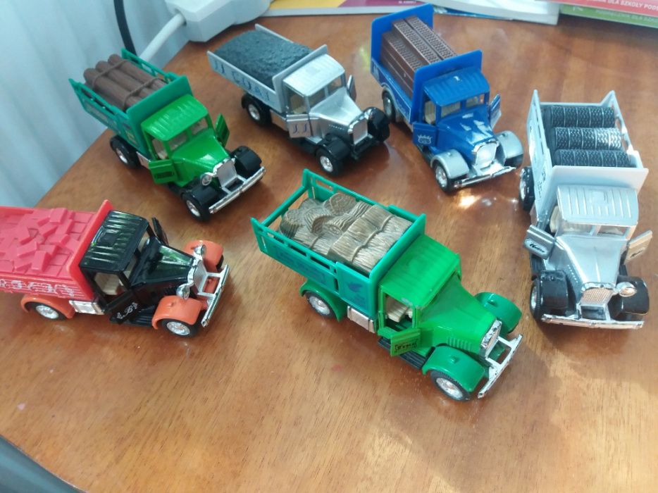Kolekcja, duże unikatowe ciężarówki z napędem, samochody,  resoraki