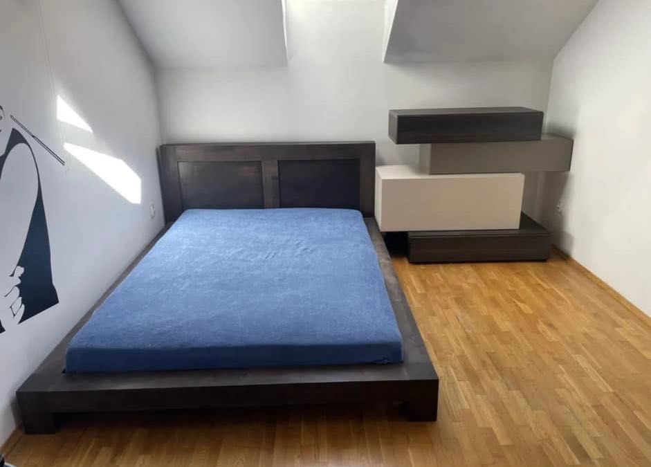 Łóżko wraz z materacem