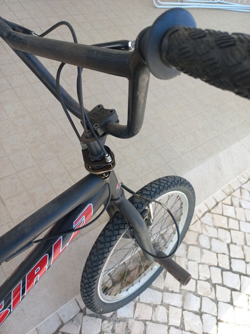 Bicicleta sirla tipo bmx roda 20x1.95