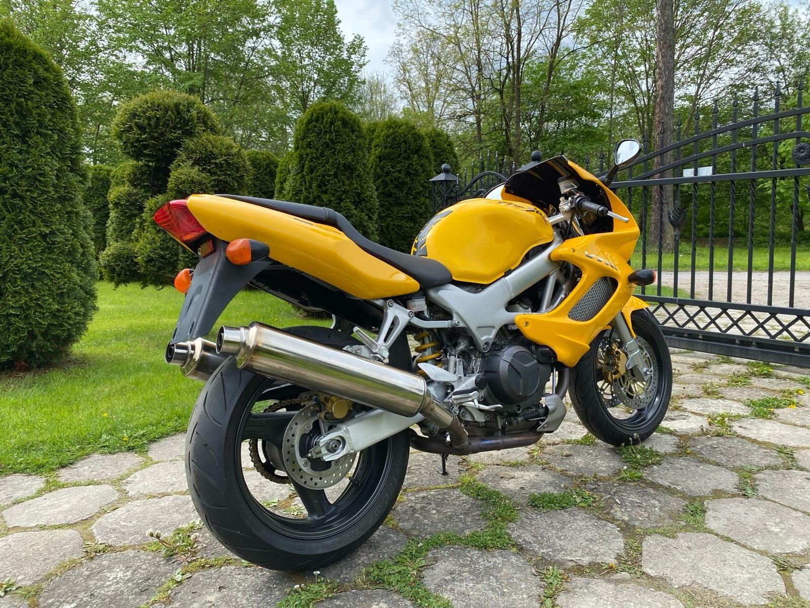 Honda VTR1000 Firestorm