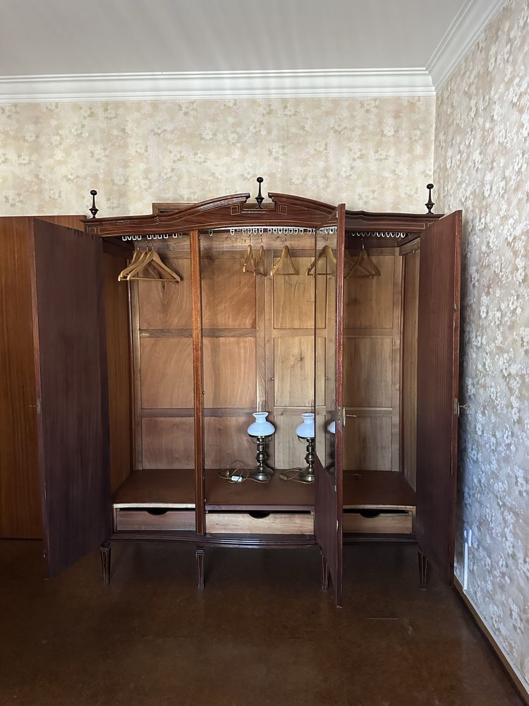 Armario Vintage (Como Novo)