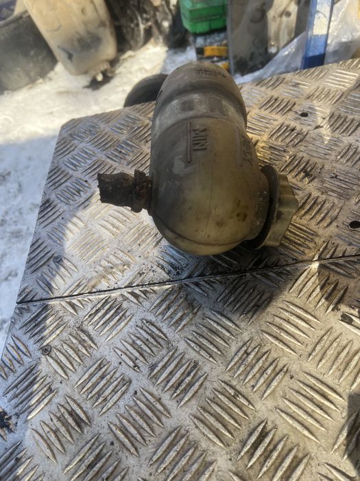 Бачок разширительный вольво 940 volvo 940