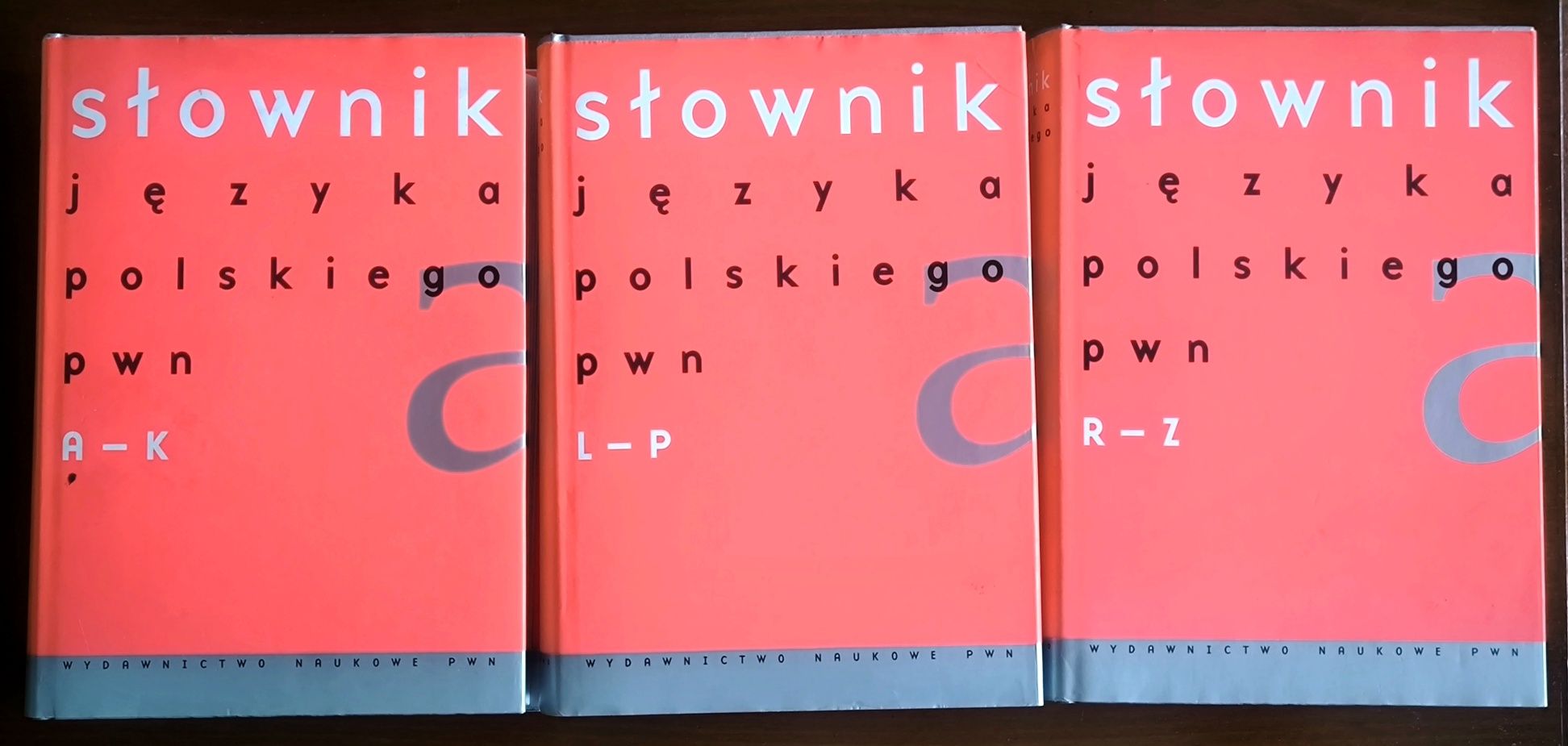 Słownik języka polskiego PWN 3 tomy jak nowy z okładkami