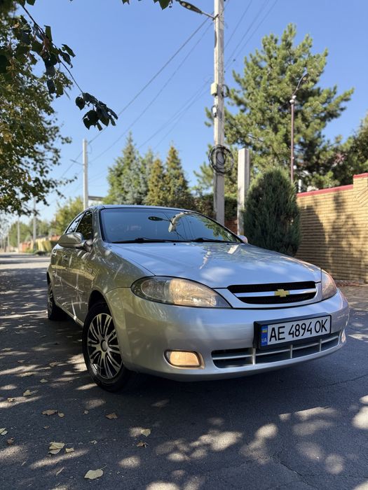 Продам Chevrolet Lacetti .