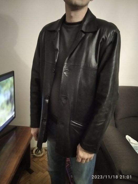 Шкіряна куртка .