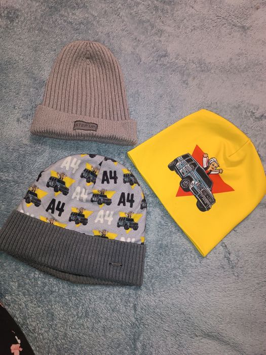 Шапка зима  А4 и весна цена за 3шт