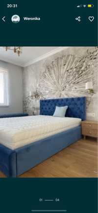 Łóżko w kolorze niebieskim