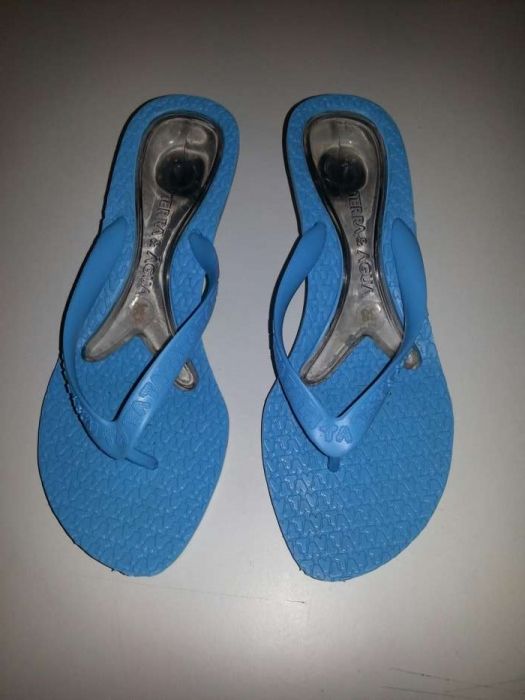 Chinelos de verão, TERRA E ÁGUA, rosa e azul