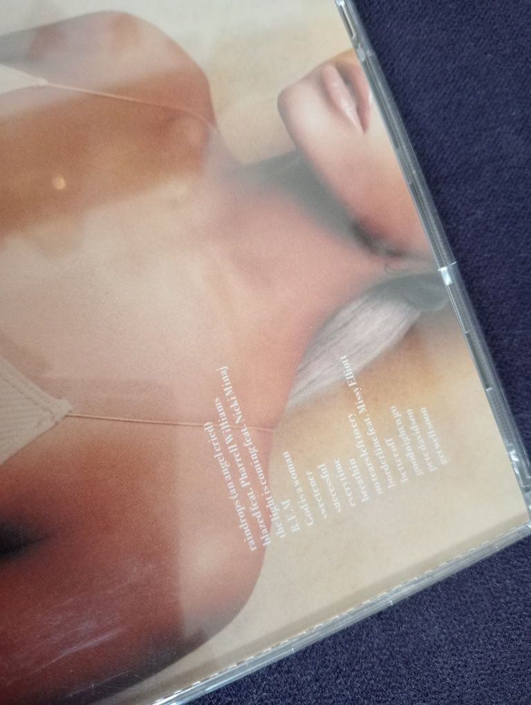 Ariana Grande - Sweetener