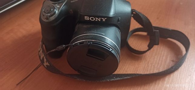 Продам фотоаппарат Sony DSC H300