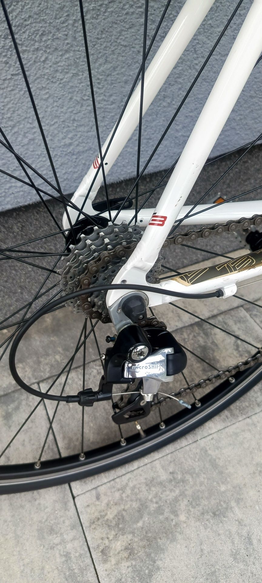 Rower szosowy btwin T3 jak nowy