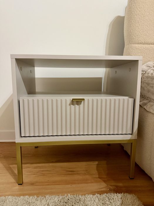 Szafki nocne kaszmir ze złotymi elementami