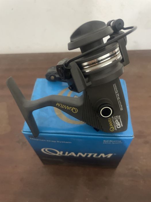 Carreto de pesca marca QUANTUM modelo QP 2