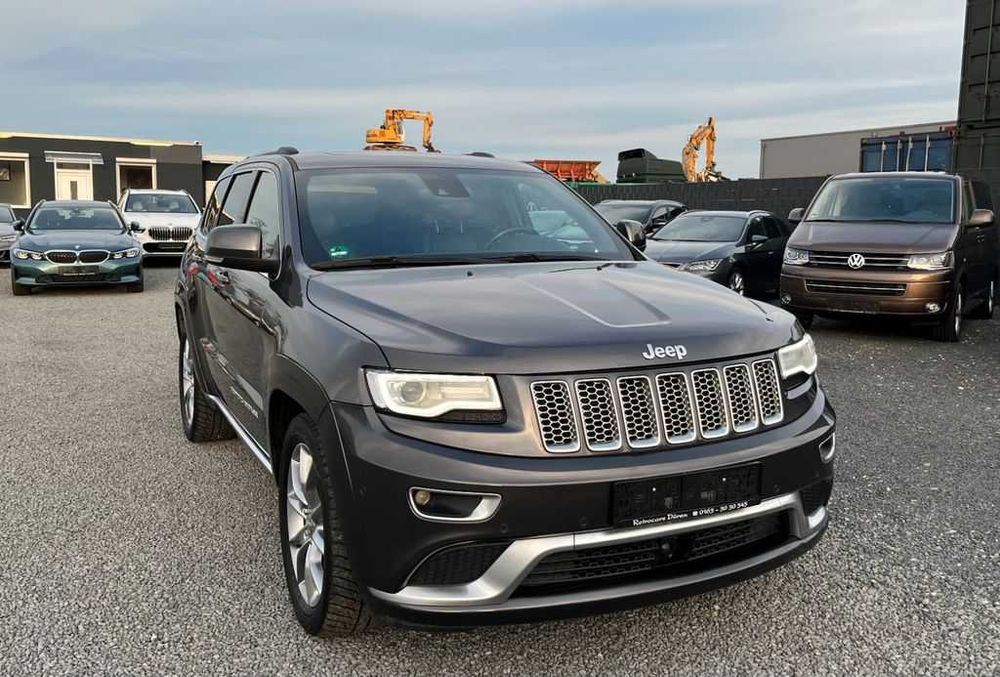 Бампер передній Jeep Grand Cherokee WK2 разборка Джип Гранд Черокі