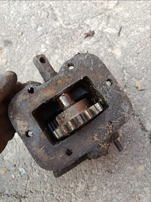 КОМ зил 130 робочий стан на фото