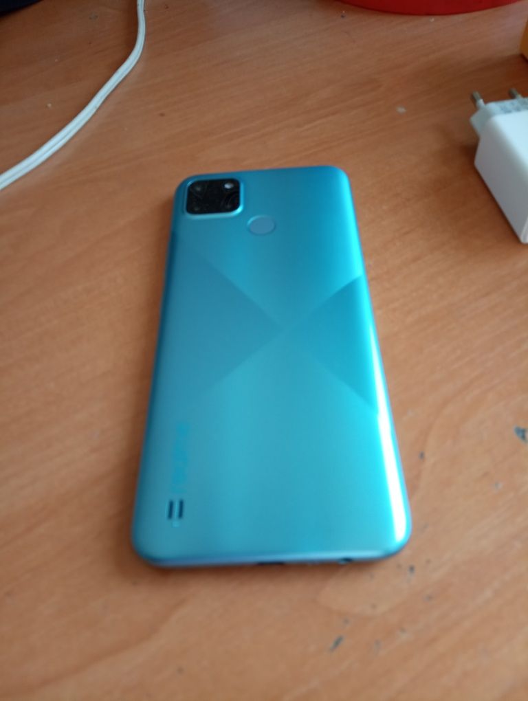 Продам смартфон Realme C25Y 4/64