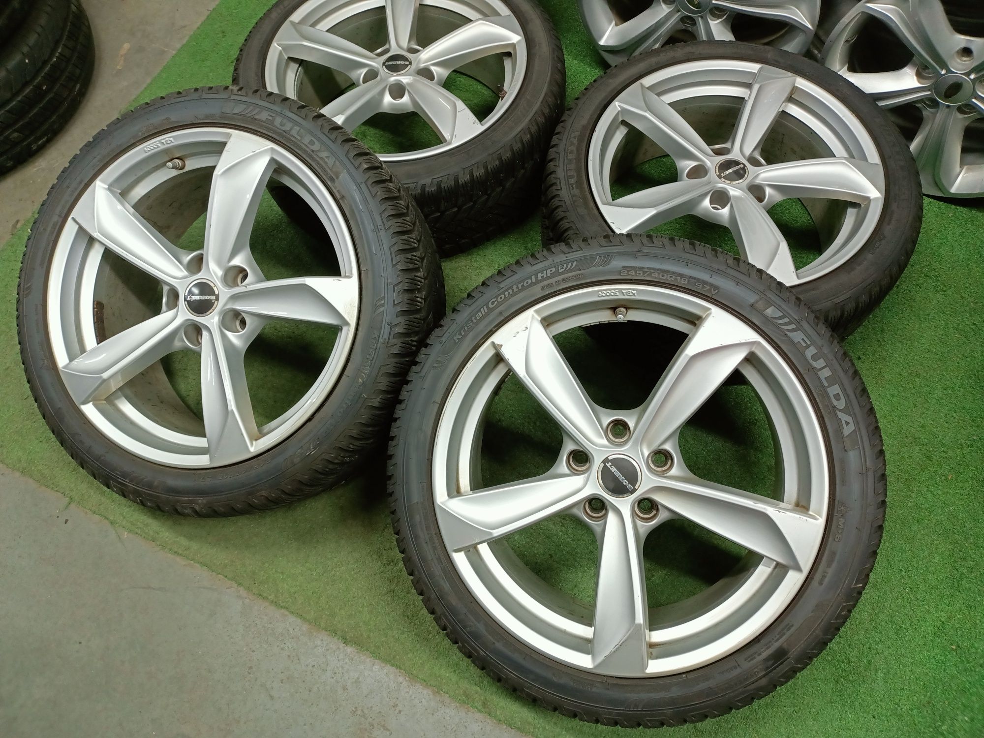 Koła 18" felgi 5x112 opony 245/40/18 Audi a4 b8 b7 A6 C6 C7 VW Passat