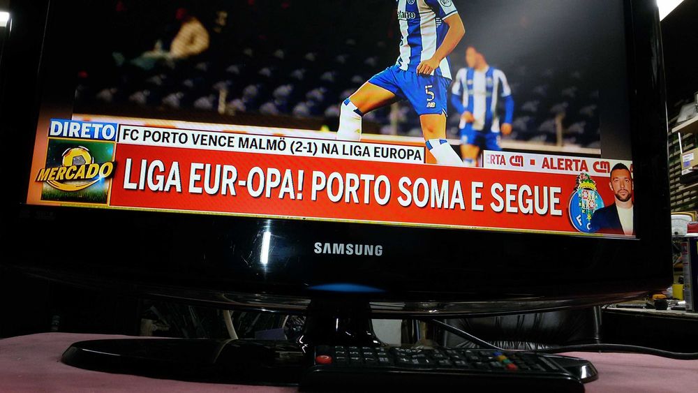 tv lcd samsung le23r81b