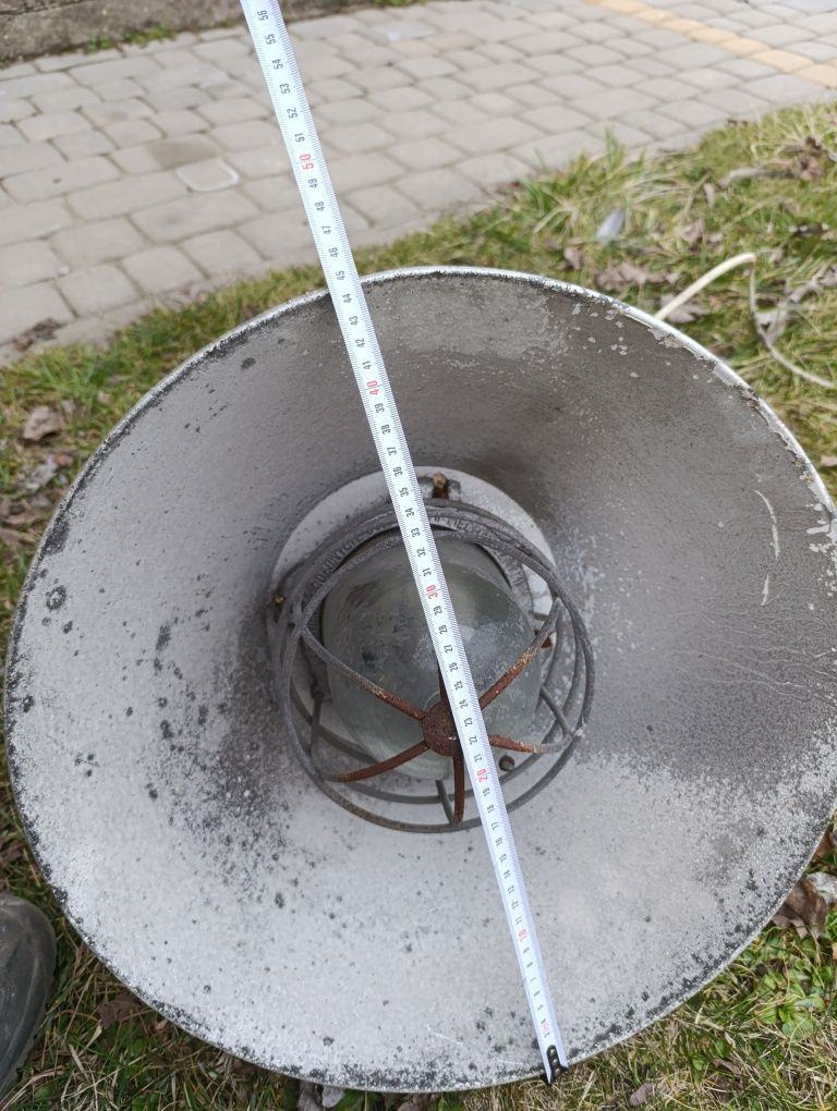 Lampy loftowe przemysłowe