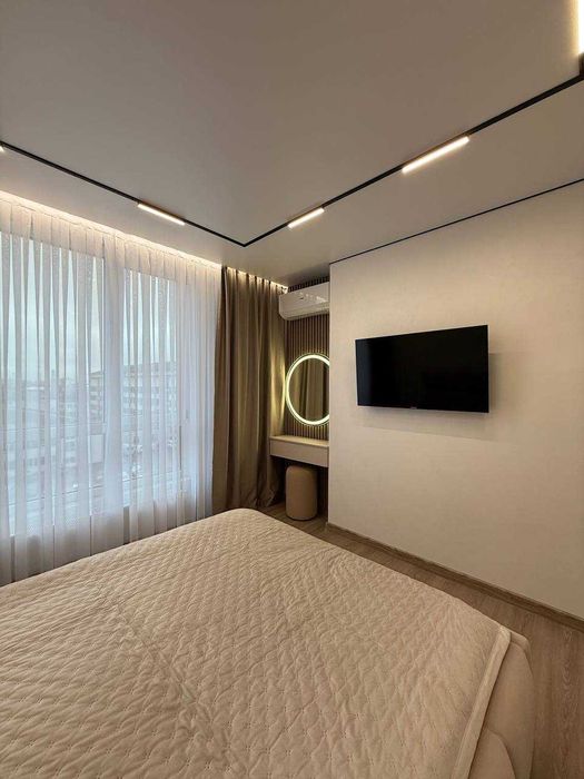 Укомплектована однокімнатна в Центрі