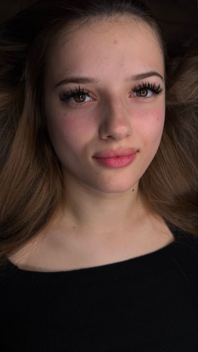 Stylizacja rzęs i brwi – Pabianice