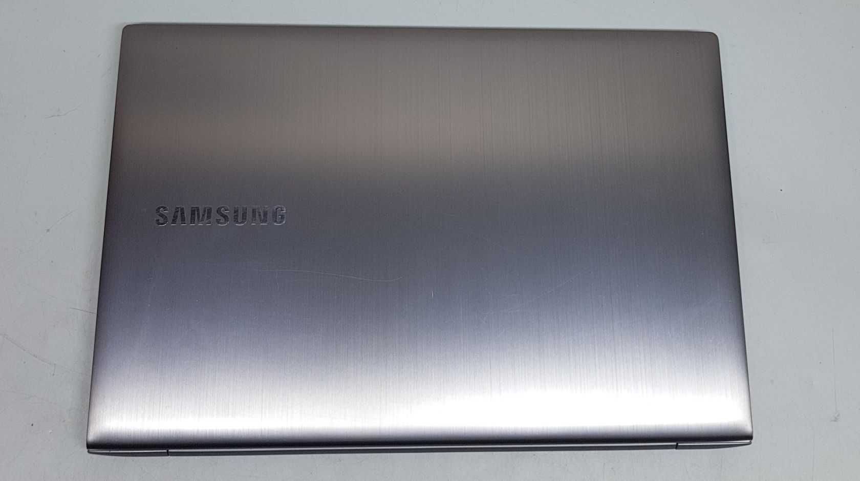 15.6" FullHd, ігровий 4-8 ядер Core i7, з відеокартою 128 Bit GDDr5